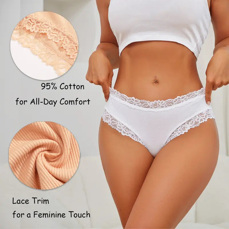 Cotton-rich bikini briefs with lace trim and fabric detail